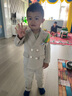 閃閃藍寶西裝兒童禮服花童西服套裝鋼琴演出服小主持人服裝男孩表演服正裝 米色六件套（含馬甲襯衫） 90 建議體重22-30斤 曬單實(shí)拍圖