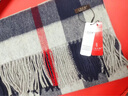 上海故事羊絨羊毛混紡女士格子披肩秋冬季圍巾保暖送人 ZSS22WJ26 藍灰格 曬單實(shí)拍圖