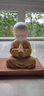 木客 創(chuàng)意陶瓷人物可愛小和尚禪意擺件 中式家居客廳玄關(guān)博古架茶室茶空間茶桌面裝飾品茶道擺設(shè) 禪心小和尚+斜邊底座（送佛珠） 曬單實(shí)拍圖