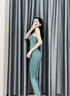 孔鈺（KONGYU）瑜伽服套裝女春夏運動(dòng)背心時(shí)尚帶胸墊長(cháng)款上衣健身房跑步套裝 綠色帶胸墊背心+綠色長(cháng)褲   M建議【98-108斤】 曬單實(shí)拍圖