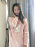 嬌銀月子服孕婦哺乳睡衣懷孕期產(chǎn)后喂奶秋冬保暖加厚寬松珊瑚絨套裝 淺粉（保暖雙層絨） M（適合體重120斤以內(nèi)） 曬單實拍圖