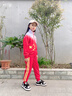魅樂(lè )凱小學(xué)生運動(dòng)會(huì )開(kāi)幕式入場(chǎng)服裝秋兒童班服套裝紅色中國風(fēng)演出服愛(ài)國 上衣+長(cháng)褲+發(fā)帶（男女同款） 120 （建議身高115厘米左右） 曬單實(shí)拍圖