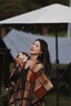 北極絨圍巾女美拉德系格子披肩外搭韓版百搭秋冬季暖絨保暖大斗篷厚披風(fēng) 楓葉黃 曬單實(shí)拍圖