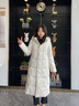 波司登（BOSIDENG）羽絨服鵝絨女長(cháng)款連帽新國標90絨商場(chǎng)同款寬松休閑外套 奶白菱形格提花8958 XS 155/80A 體重約100斤以?xún)?曬單實(shí)拍圖