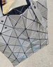 ISSEY MIYAKE 三宅一生奢侈品女包送女友時(shí)尚潮流菱格手提包七夕情人節禮物 銀色【六格】 F 曬單實(shí)拍圖