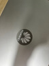 準岸3M電腦貼紙適用于Macbook偽裝HUAWEI筆記本經典菊花圖案電腦 華為一線員工電腦偽裝遮 菊花灰色 大小剛好遮住logo【直徑5.5CM】 曬單實拍圖