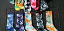 寶蓋丁3雙扎染襪子男女ins新疆棉長(cháng)筒字母運動(dòng)滑板籃球長(cháng)筒襪情侶棉襪 組合6 均碼 曬單實(shí)拍圖