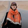星玫蘭妃（star mei lan fei）空調房披肩外搭女新款圍巾兩用夏季辦公室毛毯蓋毯保暖感印花圍巾 趙麗穎同款 艾瑪橘色 曬單實(shí)拍圖