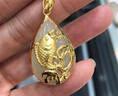 平芳閣 黃金鯉魚(yú)吊墜 年年有魚(yú)掛件女款999足金如魚(yú)得水玉墜和田玉石 白玉 約1.5克20*34mm  曬單實(shí)拍圖