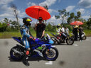 Alpinestars SP-8 V3 a星摩托車(chē)手套賽道公路防摔騎士機(jī)車(chē)皮男騎士手套 黑白亮紅色1304亞洲版 M 曬單實(shí)拍圖