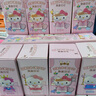 三麗鷗Hellokitty聯(lián)名正版盲盒手辦凱蒂貓公仔場(chǎng)景套裝生日禮物 8款Kitty公仔+展示盒+燈 曬單實(shí)拍圖