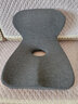 樂(lè )兜坐墊靠墊一體辦公室久坐不累椅子墊護腰小靠背座椅屁股墊小腰靠 【夏季推薦款】深灰色 曬單實(shí)拍圖