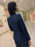 媛可職西裝職業(yè)套裙女2020秋冬新款韓版時(shí)尚工作服經(jīng)理工裝高端商務(wù)正裝套裝 單件深藍西裝 L 曬單實(shí)拍圖