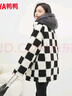 鴨鴨（YAYA）羽絨服女2025年冬季新款中長(cháng)款韓版時(shí)尚羊羔毛連帽鴨絨保暖外套HS 黑白格色 S (155) 曬單實(shí)拍圖