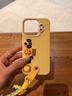 鹿途者 DEERWALK黃色立體掌門(mén)狗適用蘋(píng)果17手機殼新款iphone16promax可愛(ài)卡通12趣味14網(wǎng)紅女款11帶掛繩新款保護套 【黃色】可愛(ài)掌門(mén)狗+掛繩 iPhone 15 Pro Max 曬單實(shí)拍圖