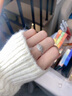 FR求婚鉆戒豪華群鑲1克拉效果鉆石戒指18K金結(jié)婚訂婚戒指七夕節(jié)禮物 主鉆10分 FG色 請備注指圈號或聯(lián)系在線客服備注 曬單實拍圖
