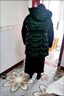 高檔亮面免洗羽絨棉服女中長(cháng)款洋氣新款修身棉襖中年女士棉衣外套 墨綠色 【帽子可脫卸】 2XL 105-120斤 曬單實(shí)拍圖