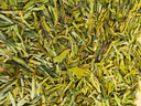 御2025新茶 杭州特產(chǎn)綠茶 雨前一級龍井茶葉250g傳統(tǒng)紙包實惠口糧茶 曬單實拍圖
