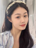 曉青瓜韓版輕奢水鉆細頭箍女壓發(fā)帶齒防滑簡約2025新款網(wǎng)紅發(fā)箍發(fā)卡頭飾 金絲發(fā)箍【白色】F2588 曬單實拍圖