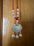 中國黃金（CHINA GOLD）長(cháng)命富貴寶寶福鎖足銀滿(mǎn)月寶寶吊墜小孩嬰兒銀鎖跨年禮物送女生女 約10.5g 曬單實(shí)拍圖