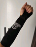 靚做 排球護腕專(zhuān)業(yè)中考學(xué)生考試專(zhuān)用男女墊球手掌護臂裝備運動(dòng)護具 黑色排球護臂【2只裝】 青少年款【20-25cm】 曬單實(shí)拍圖