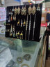 益馨榮 項(xiàng)鏈吊墜耳釘架耳環(huán)展示板首飾架珠寶柜臺絨布陳列道具飾品展示 黑色大號耳環(huán)架(+40枚大頭針) 曬單實(shí)拍圖