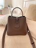CADUNI KAISER牛皮包包女包品牌水桶包輕奢單肩斜挎包生日禮物高級感送女友老婆 【咖啡色】女生實(shí)用走心 時(shí)尚小眾百搭休閑通勤大包 曬單實(shí)拍圖