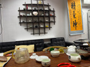 憨娃燒桐木紫砂壺掛墻古董架置物架墻面上茶具壁掛多寶閣展示架家具實(shí)木茶杯架茶葉架茶壺架小博古架中式茶架 黑色 1.5米博古架 曬單實(shí)拍圖