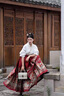 領(lǐng)季（Lingtos）馬面裙國風(fēng)新中式游龍?zhí)ぱ┟髦品聤y花漢服女飛機袖春秋套裝連衣裙 白色上衣+紅色馬面裙 M 曬單實拍圖