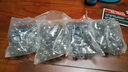 歐太力（OUTILI）家具地腳釘家具腳釘防潮釘子尼龍腳釘桌椅腳釘直接釘入式 100個(gè)一包 曬單實(shí)拍圖