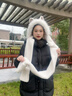 溪谷幽幽秋冬季2024新款帽子圍巾一體女冬天保暖毛絨手套三件套可愛連帽潮 阿貍-手套帽子圍巾一體-白色 曬單實(shí)拍圖