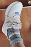 斯凱奇（Skechers）閃穿鞋女鞋輕奇跑步健步鞋一腳蹬透氣軟底緩震休閑運動(dòng)鞋150012 曬單實(shí)拍圖