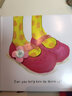 英文原版 Lulu's Shoes 露露的鞋子 精裝觸摸操作書(shū) Lulus露露系列 幼兒生活常識啟蒙認知繪本 行為習慣培養啟蒙圖畫(huà)書(shū) 綠山墻 曬單實(shí)拍圖