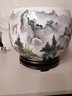 景德鎮(zhèn)陶瓷器聚寶盆工藝品金魚缸睡蓮?fù)肟蛷d大擺件喬遷新居禮物家居玄關(guān)辦公室裝飾品公司開業(yè)禮品桌面擺設(shè) 粉彩兩岸青山聚寶盆（配旋轉(zhuǎn)底座+證書） 曬單實(shí)拍圖