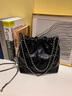 viney牛皮斜挎包包女包水桶鏈條包大容量生日禮物送女友老婆 【黑色】實(shí)用高檔ck風(fēng)小眾腋下包 輕奢時(shí)尚品牌通勤單肩包 曬單實(shí)拍圖