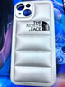 赫豹適用潮牌iphone15promax手機(jī)殼16/17蘋果14羽絨服手機(jī)殼13/12/11/xs/xr全包防摔北面 羽絨服北面【銀色】手機(jī)殼 iPhone 14 曬單實拍圖