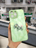 葵也適用蘋果16promax手機殼紅色新年款iphone15蛇年全包鏡頭14防摔13 中國紅洛可可馬兒+鋼化膜 iPhone 15 Pro Max 曬單實拍圖