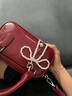 慕昂酒紅色小包包女2026夏季新款油蠟皮手提枕頭包百搭質(zhì)感復古斜 紅色 曬單實(shí)拍圖