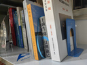 得力（deli） 書立架創(chuàng)意鐵書夾一對學生書擋辦公書檔擺件書靠金屬書立 【T型小號-金屬書立】2片/藍色  9271 曬單實拍圖