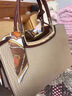 AVALEA SONG輕奢包包女2025新款大容量托特包送媽媽40歲50生日禮物手提包氣質(zhì) 米杏色 送絲巾 送媽媽的生日禮物送老婆送長(cháng)輩 曬單實(shí)拍圖