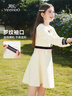 英氏（YEEHOO）女童連衣裙兒童裙子秋季新款淑女娃娃領(lǐng)公主長(cháng)裙中大童裝洋氣秋裝 圣誕假日 米白 130 曬單實(shí)拍圖