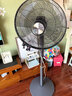 優(yōu)菲特電風(fēng)扇家用純銅電機(jī)遙控風(fēng)扇立式落地扇輕音省電循環(huán)搖頭扇大風(fēng)力 F1616鈦金灰機(jī)械款-三檔風(fēng)無定時(shí) 純銅線電機(jī) 曬單實(shí)拍圖