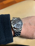 精工（SEIKO） 男表女表經(jīng)典系列光能藍寶石防水休閑精準商務大氣情侶腕表 SBPX083（表芯：V158） 曬單實拍圖