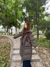 LAGOGO【防鉆絨】灰色長(zhǎng)款羽絨服女拉谷谷2024年冬款巴恩風(fēng)外套 灰色 M 曬單實(shí)拍圖