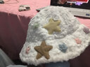 依嵐傲雪毛絨帽星星羊羔毛盆帽子女秋冬保暖可愛百搭大頭圍漁夫帽顯臉小 （星星款）奶白色 曬單實拍圖
