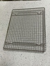 304不銹鋼燒烤網(wǎng)長(cháng)方形 烘焙工具 瀝油網(wǎng)架 蛋糕晾網(wǎng) 面包冷卻架 長(cháng)27-- 寬21.5cm(帶腳） 曬單實(shí)拍圖
