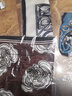 故事人生新款絲巾真絲小方巾百搭洋氣桑蠶絲小領(lǐng)巾休閑小絲巾圍巾杭州絲綢 棕紅大花 53*53cm 曬單實(shí)拍圖