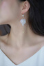 紀(jì)詩哲（GIEVSZHE）耳環(huán)女流蘇超仙花朵耳墜設(shè)計(jì)高級感珍珠耳飾生日情人節(jié)禮物送老婆 花瓣流蘇耳環(huán)【刻字+賀卡】 曬單實(shí)拍圖