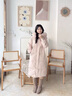 皮爾卡丹（pierre cardin）2025新款過(guò)膝新國標羽絨服女中長(cháng)款冬大毛領(lǐng)寬松加厚白鴨絨外套 麥芽糖粉 無(wú)毛領(lǐng) S 曬單實(shí)拍圖