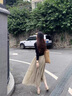 妍莉芬（yanlifen）連衣裙春季女裝2025年新款穿搭衣服一整套裝炸街秋裝休閑法式裙子 黑色上衣+卡其半身裙 M 【90-100斤】 曬單實拍圖